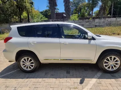 Picture of Toyota Vanguard 2014
