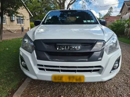 Picture of Isuzu KB250 2023
