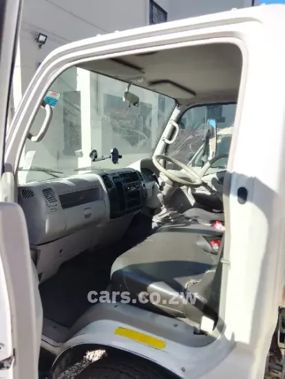 Picture of Toyota Dyna 2015