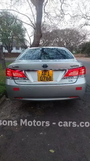 Picture of Toyota Crown 2014