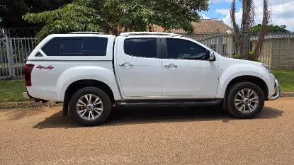 Picture of Isuzu KB300 2017