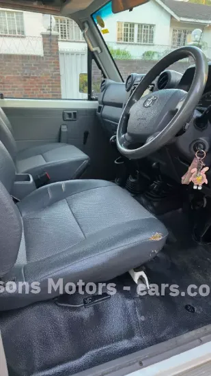 Picture of Toyota Land Cruiser 2016