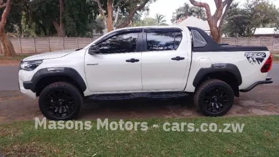 Picture of Toyota Hilux 2021
