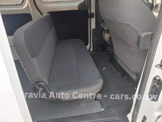Picture of Nissan NV200 2019