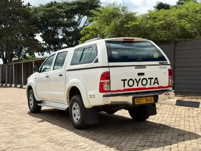 Picture of Toyota Hilux 2015