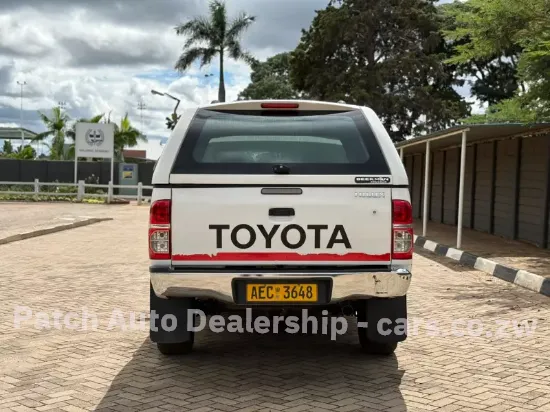 Picture of Toyota Hilux 2015