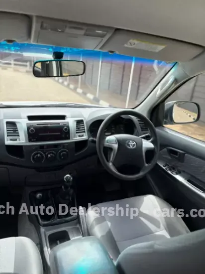 Picture of Toyota Hilux 2015