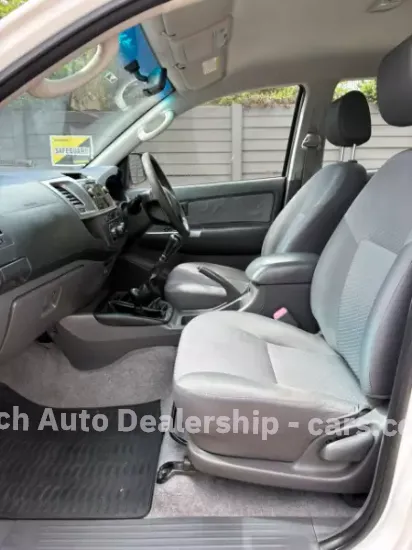 Picture of Toyota Hilux 2015