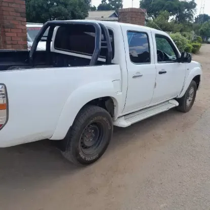 Picture of Mazda BT-50 2010