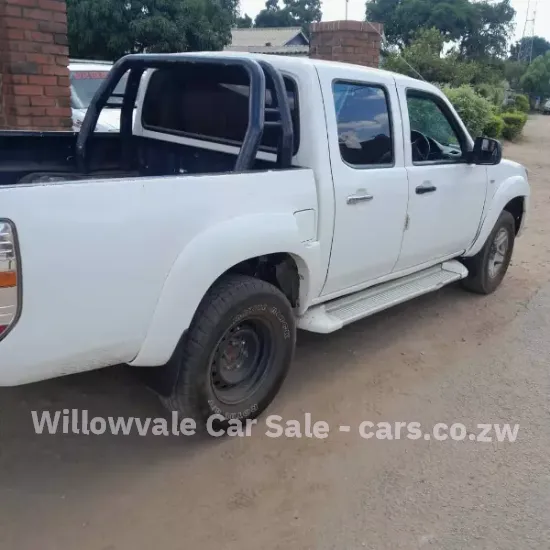 Picture of Mazda BT-50 2010