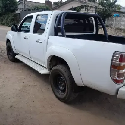 Picture of Mazda BT-50 2010