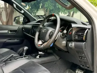 Picture of Toyota Hilux GD6 2025