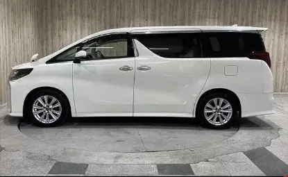 Picture of Toyota Alphard 2020