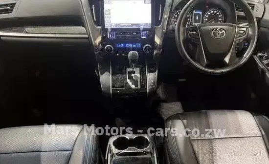 Picture of Toyota Alphard 2020