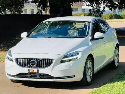 Picture of Volvo V40 2017
