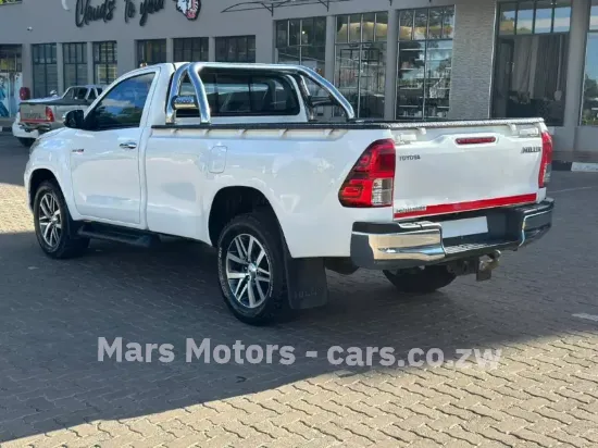 Picture of Toyota Hilux 2020