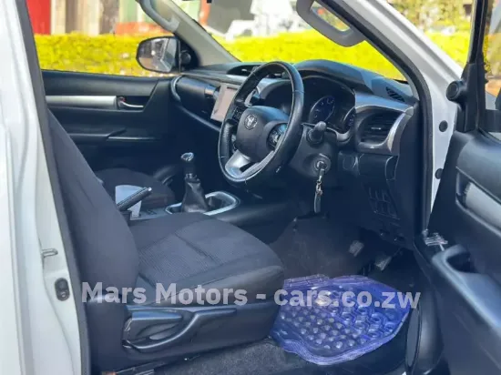 Picture of Toyota Hilux 2020