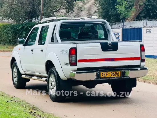 Picture of Nissan Hardbody 2017