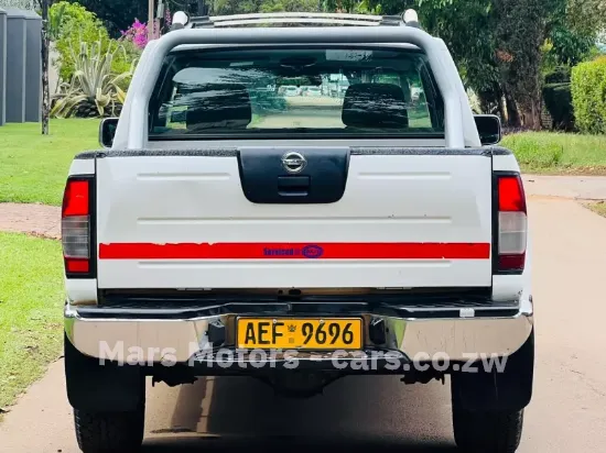Picture of Nissan Hardbody 2017
