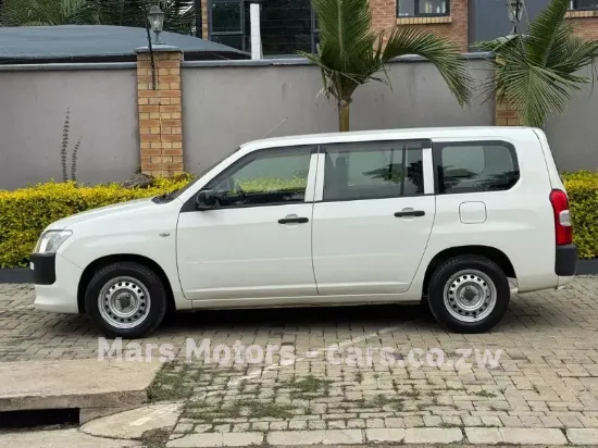 Picture of Toyota Probox 2017