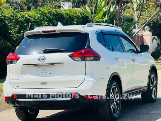 Picture of Nissan X-Trail 2019