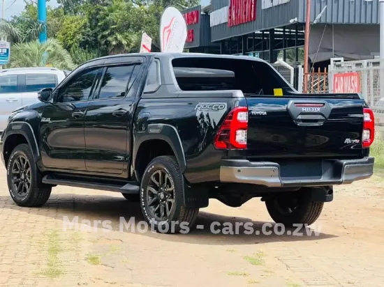 Picture of Toyota Hilux 2020