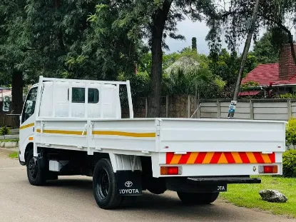 Picture of Toyota Dyna 2008