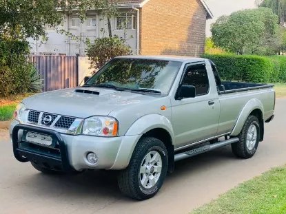 Picture of Nissan Hardbody 2017