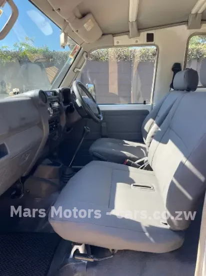 Picture of Toyota Land Cruiser 2018