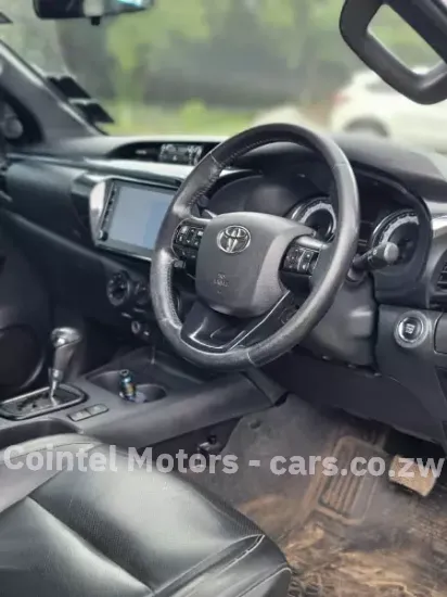 Picture of Toyota Hilux 2020