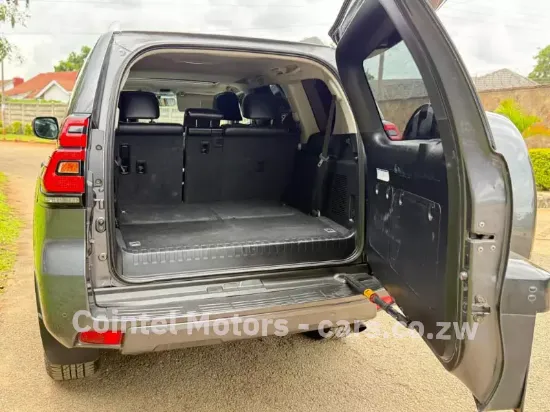 Picture of Toyota Land Cruiser Prado 2020