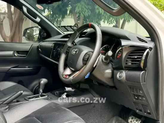 Picture of Toyota Hilux GD6 2025