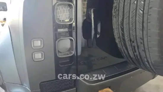 Picture of Land Rover Defender 2025