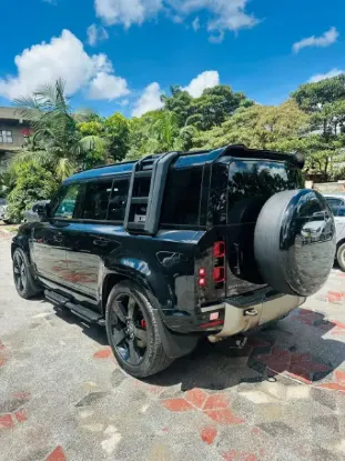 Picture of Land Rover Defender 2025
