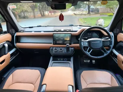 Picture of Land Rover Defender 2025