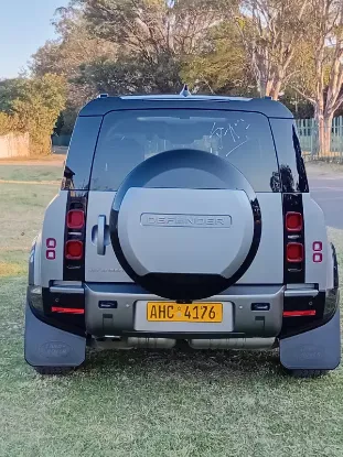 Picture of Land Rover Defender 2024
