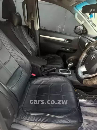 Picture of Toyota Hilux 2017