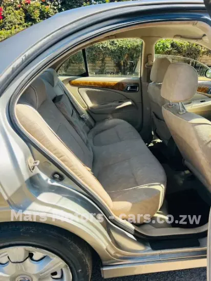 Picture of Nissan Bluebird Sylphy 2003