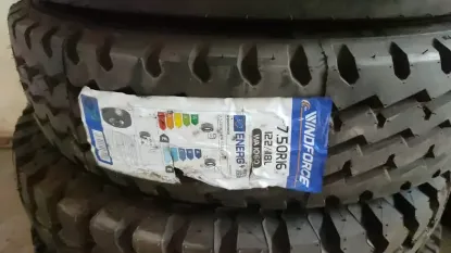 Picture of 7.50R16 Tyre Tube and Flap