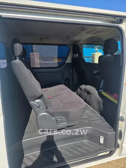 Picture of Toyota Hiace 2017