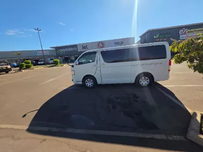 Picture of Toyota Hiace 2017