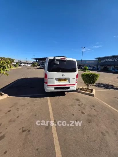 Picture of Toyota Hiace 2017