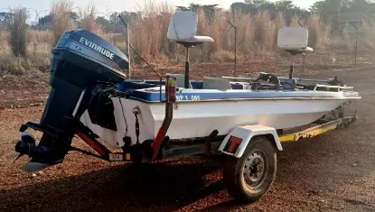 Picture of River Ranger Hull With Evinrude 50 Motor 1997