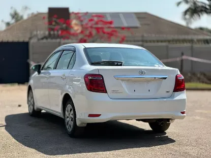 Picture of Toyota Axio 2016