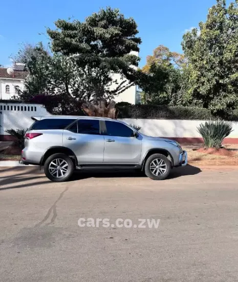 Picture of Toyota Fortuner 2020