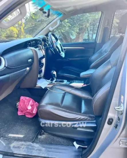 Picture of Toyota Fortuner 2020