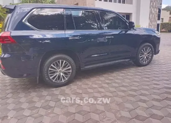 Picture of Lexus LX 2021