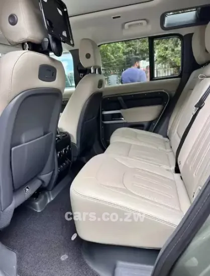 Picture of Land Rover Defender 2020