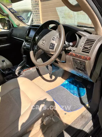 Picture of Toyota Land Cruiser 2008