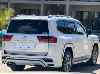 Picture of Toyota Land Cruiser 2024